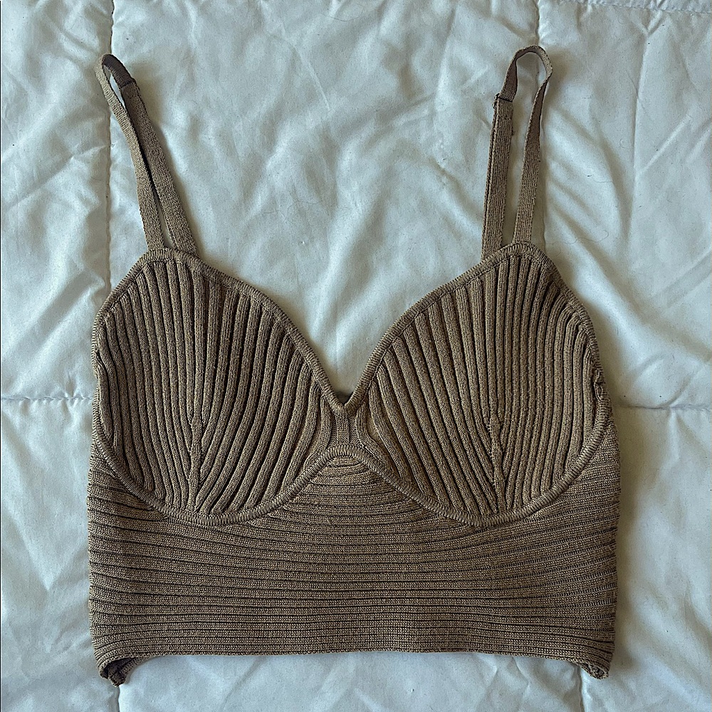 Knit crop top, gorgeous 🤩